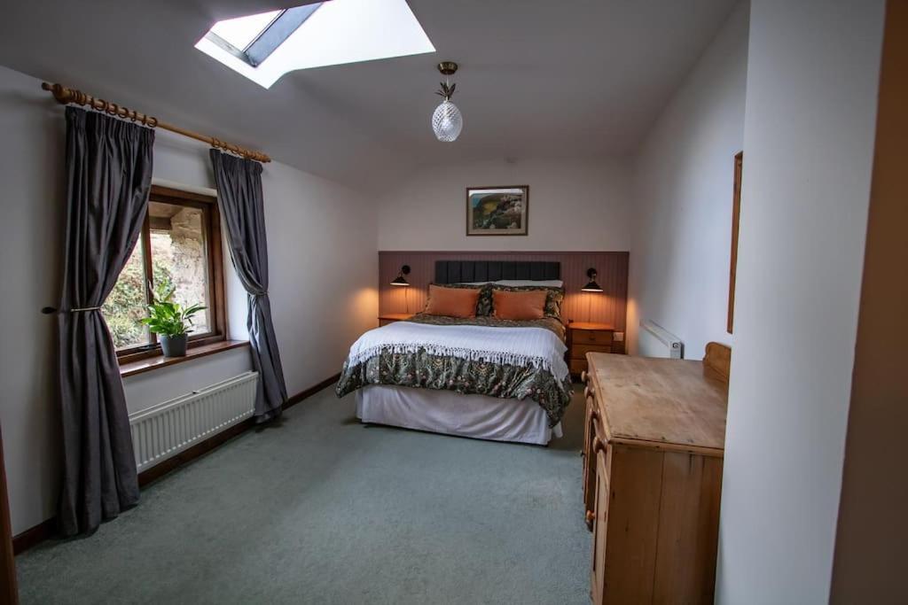 The Wheelhouse At Hewish Mill Villa Bittadon Exterior photo